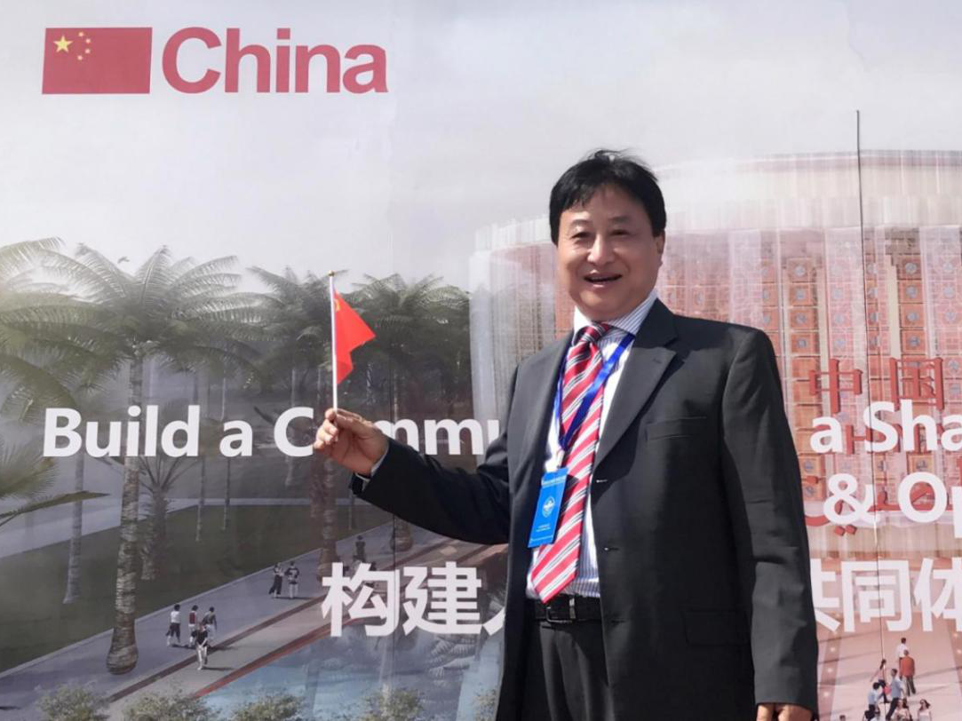 美巢董事長(zhǎng)張經(jīng)甫出席迪拜世博會(huì)中國(guó)館開工儀式